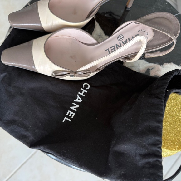 Shoes - Picture 7 of 13